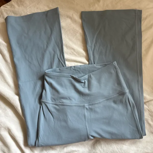 Lululemon Leggings Flare Blue - Image 3