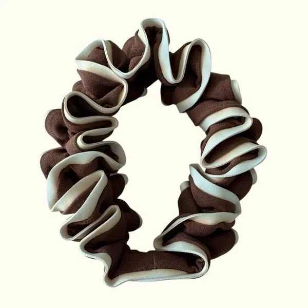 Lululemon Light Locks Scrunchie Skinny  Roasted NEVER WORN - Image 4