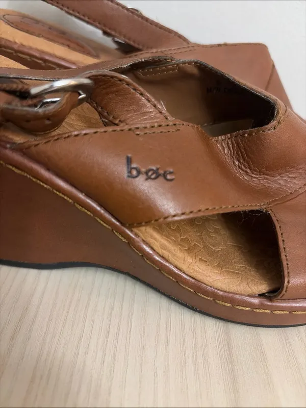 Comfortable Brown Leather Slingback Sandals - Brand: b.o.c.size 8 - Image 5