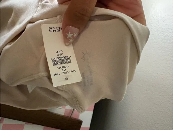 Aerie real me cake batter flowy skort shorts lace summer small summer casual - Image 5