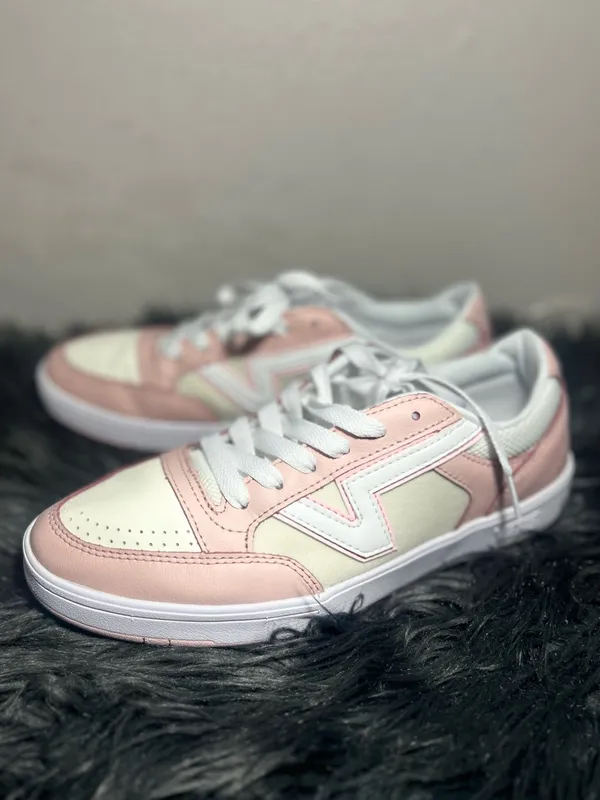Vans Lowland Sneakers Pink White Perforated Toe Casual ComfyCush Shoes Size 9.5 - Image 5