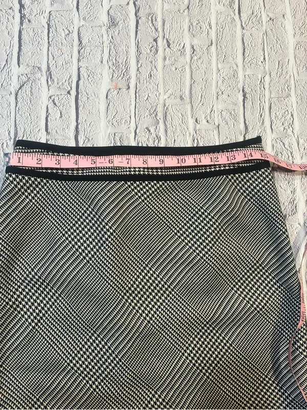 White House Black Market Black and White‎ Glen Plaid Pencil Skirt - Image 2