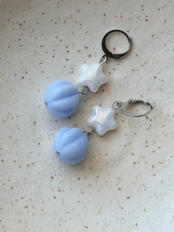 Handmade Czech glass beads fairy cottage whimsical dangle earrings🌟🩵 - Image 4