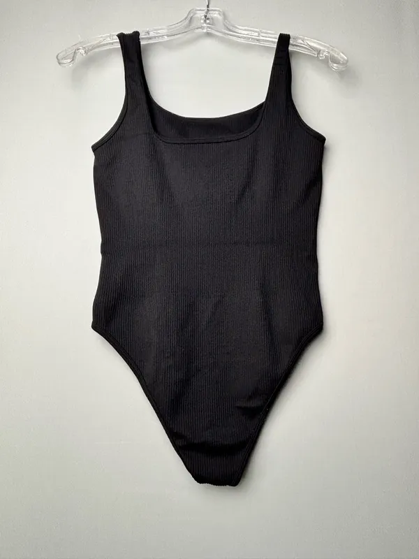 OQQ Black Ribbed Square Neck Bodysuit Medium | Stretchy Minimalist Tank Top - Image 9