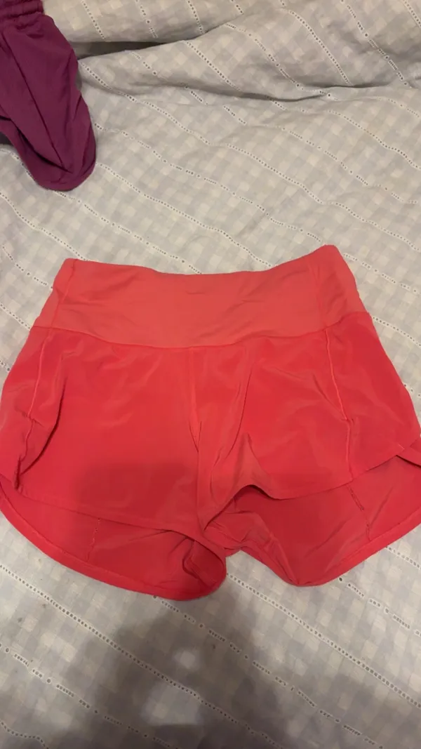 Lululemon Shorts Speed Up - Image 2