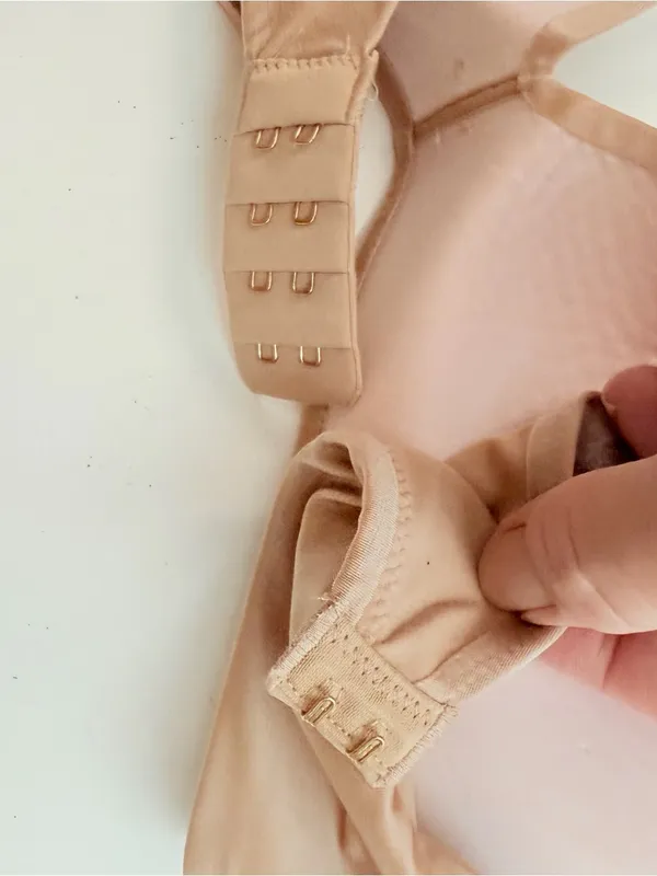 Victorias Secret So Obsessed No Wire Padded Molded Cups Bra Adjustable Nude Tan - Image 5