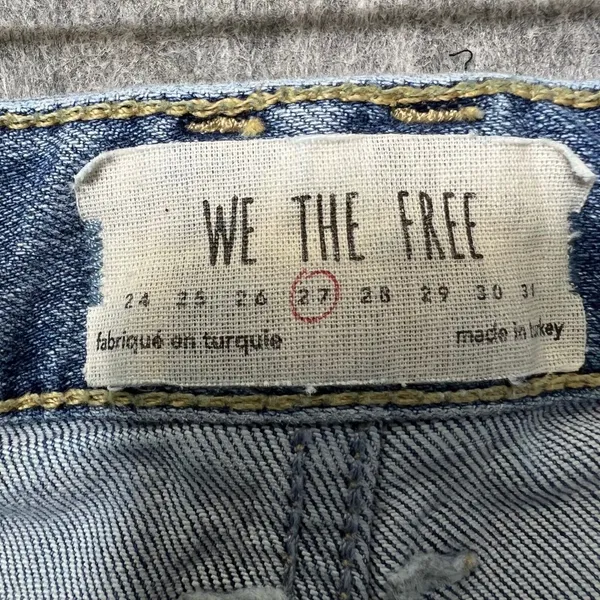 We The Free 27 Distressed Denim Jeans Frayed Hem Button Fly‎ Light Wash - Image 7