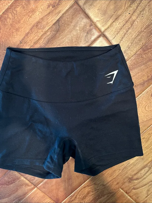 Gymshark Black Mini Biker Shorts Size Small - Image 3