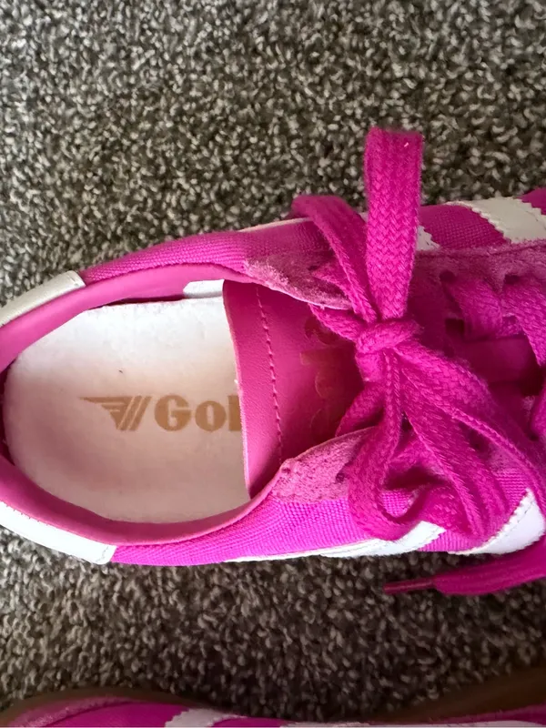 Gola Women's Bright Pink and White Retro Trainer - Image 4