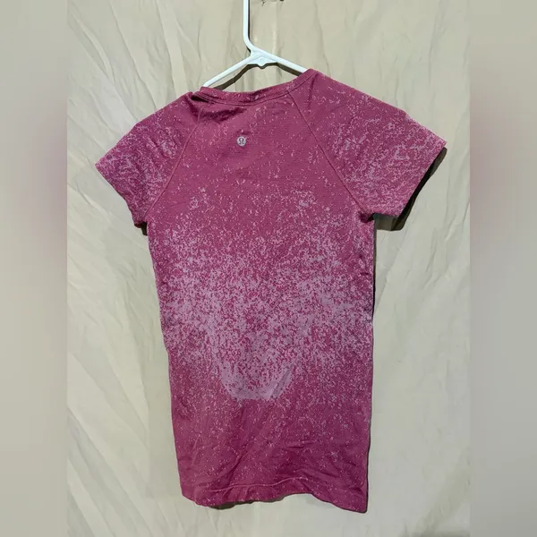 Lululemon swiftly T-shirt - Image 3