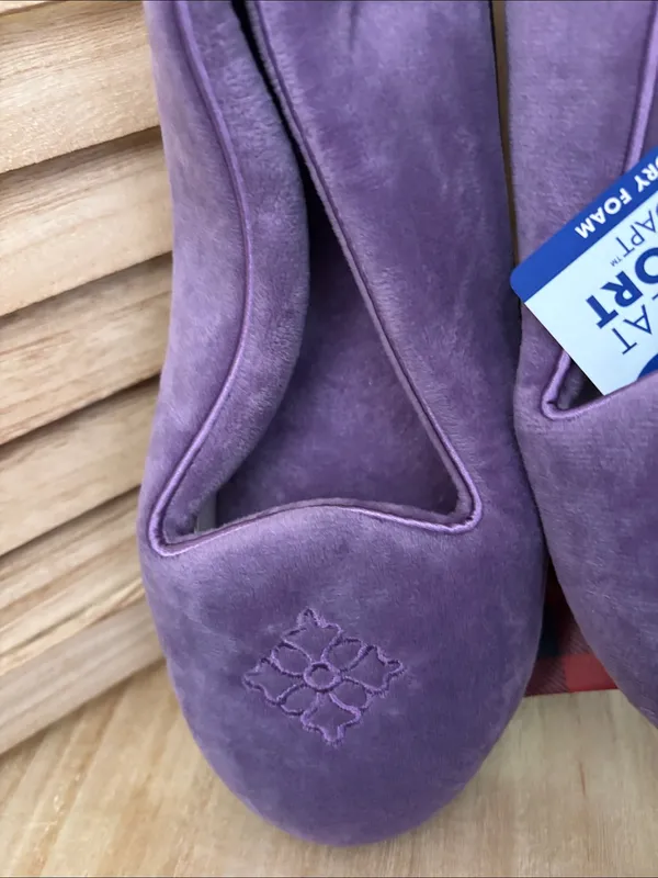 Dearfoam Women's Purple Slip-On Velvet Slippers Large 9/10 NWT - Image 2