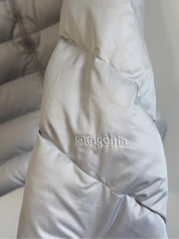Patagonia Women’s Downtown Loft Jacket Size Small Gray Down Puffer - Image 6