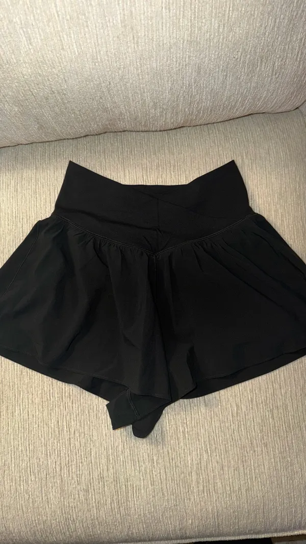 Arie Shorts Black Size M - Image 2