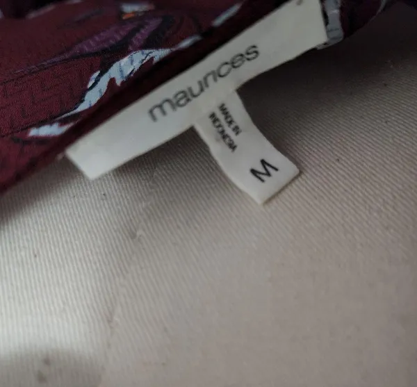 Maurices maroon floral vneck strappy back blouse size medium - Image 7
