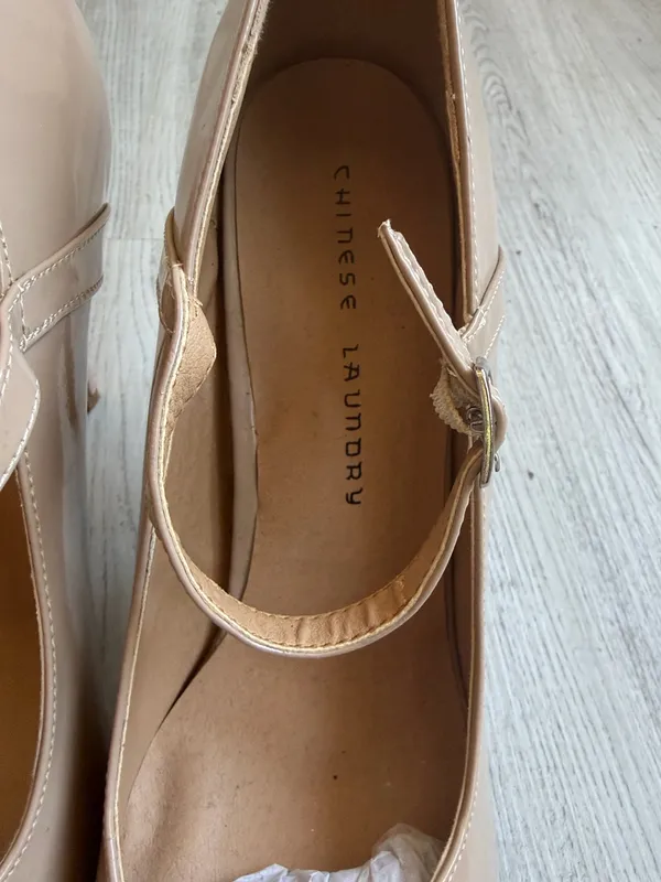 Chinese Laundry Nude Patent Mary Jane Pumps Classic Heels - Image 4