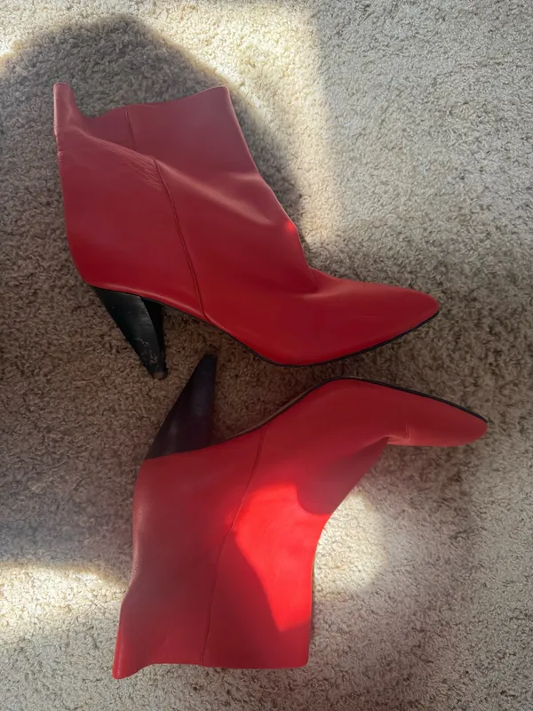 Dolce Vita red booties - Image 4