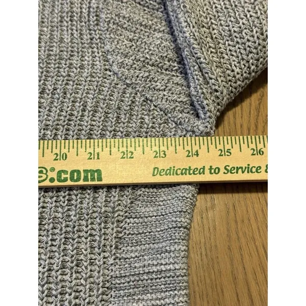 Anthropologie Silence + Noise Knit Side Slit Step Hem V Neck Sweater Size Medium - Image 5