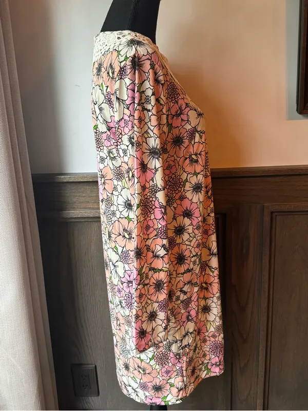 Alison Andrews Floral Long-Sleeve Shift Dress with Lace Collar in Pink and Cream large NWT - Image 5