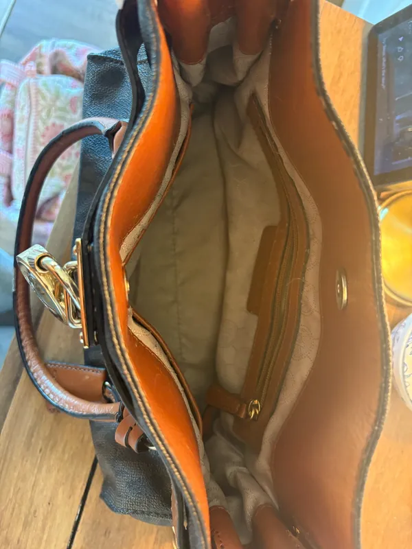 Michael Kors Purse - Image 5