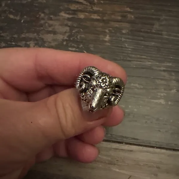 Ram head silver plated ring size 8 - Image 2