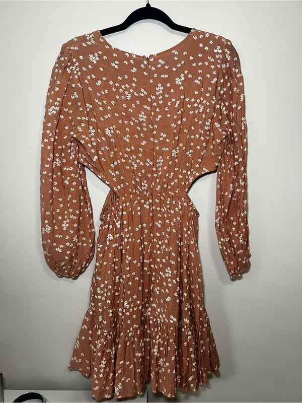 Entro Floral Cutout Long-Sleeve Smocked Waist Dress - Image 3