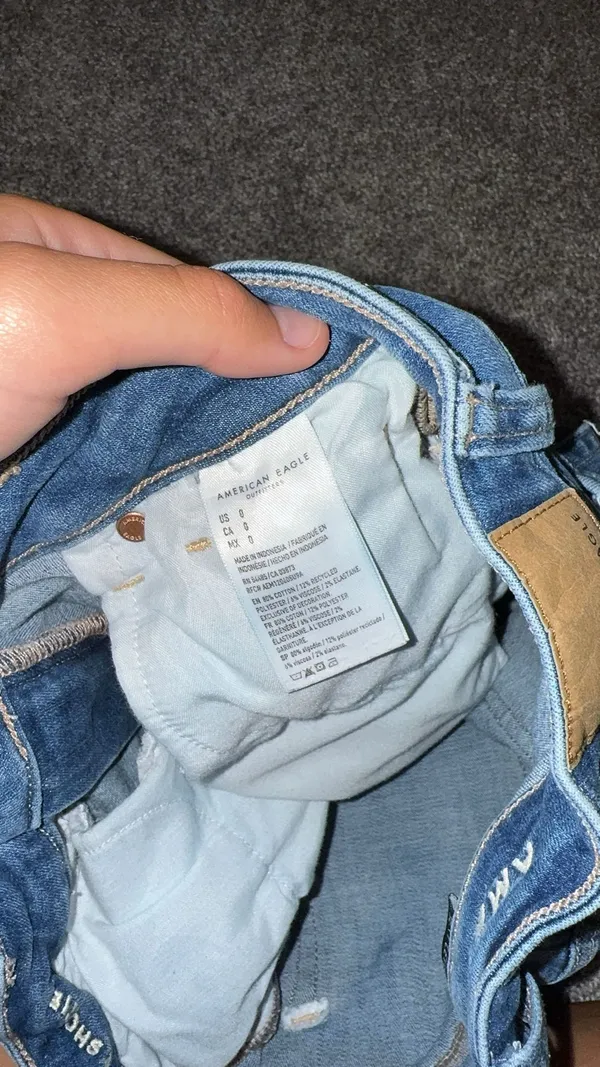 American Eagle Outfitters Shorts - Image 3