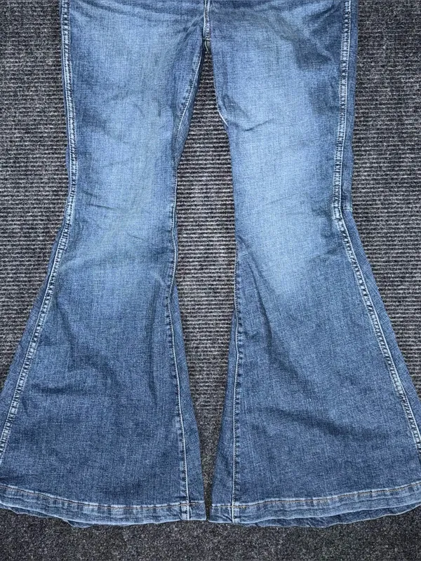 Wrangler Retro NWT High Rise Trumpet Super Flare Bell Bottom Jeans 31x34 Western - Image 5