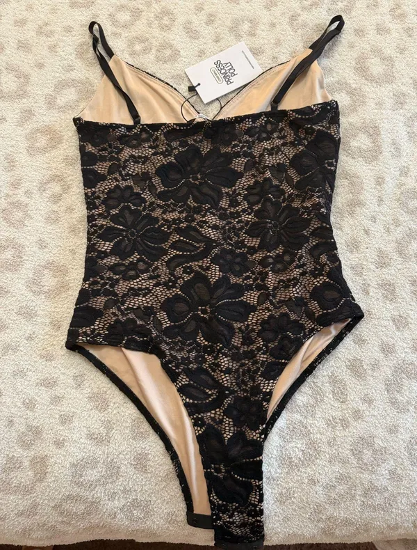 Princess Polly Lace Bodysuit  - Image 3