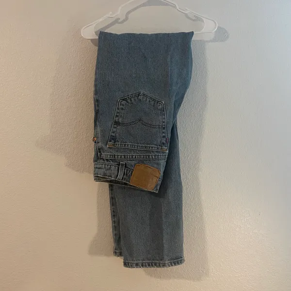 Levi's Oversized  Jeans - Image 2