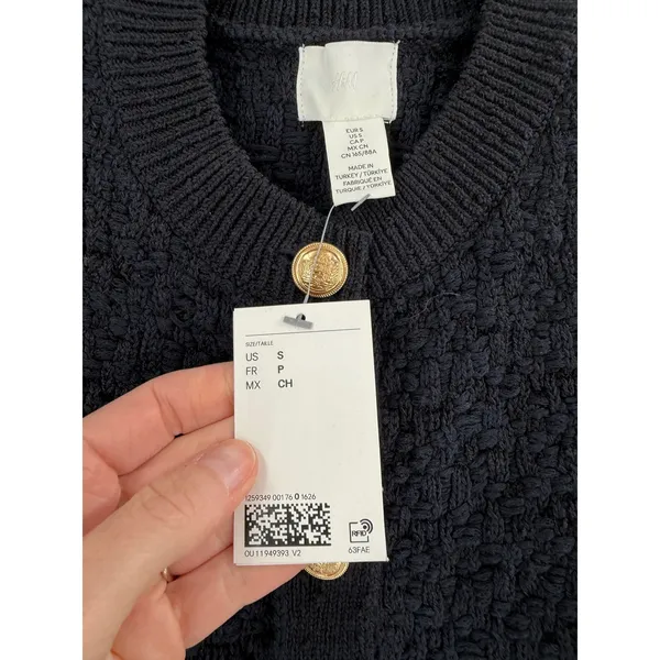 NWT H&M Textured Knit Cardigan Womens S Navy Blue Gold Crest Button Old‎ Money - Image 4