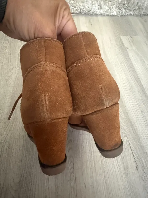Sonoma Life+Style Suede Lace-Up Wedge Ankle Booties in Brown “Chestnut” Size 8.5 - Image 4