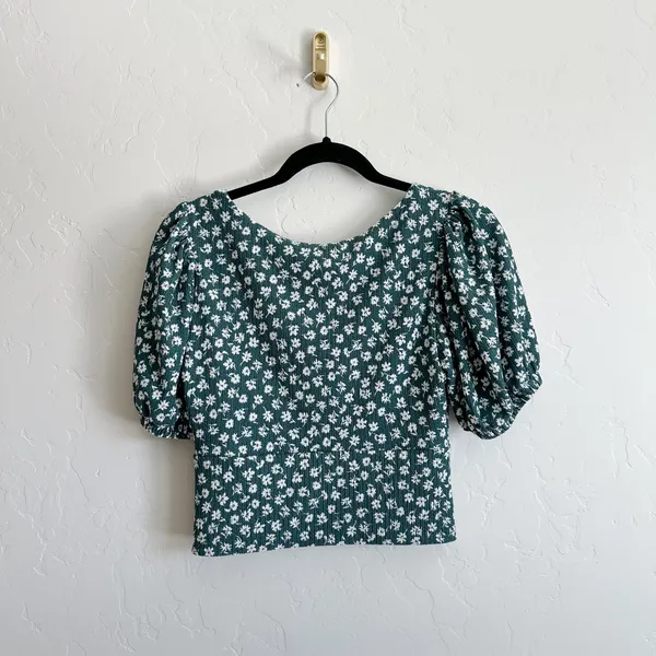 Free People | Daisy Chain Milkmaid Puff Sleeve Crop Top‎ in Green | Small - Image 3