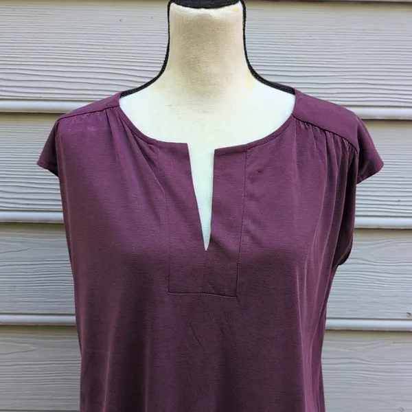 Loft Slitneck Sleeveless Top | Loft Loose fit Sleeveless Shirt - Image 2