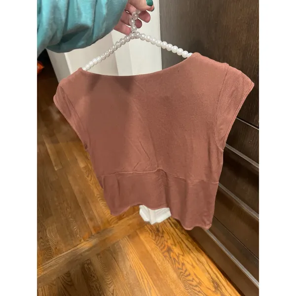 Vuori women's brown short sleeve shirt size small - Image 4