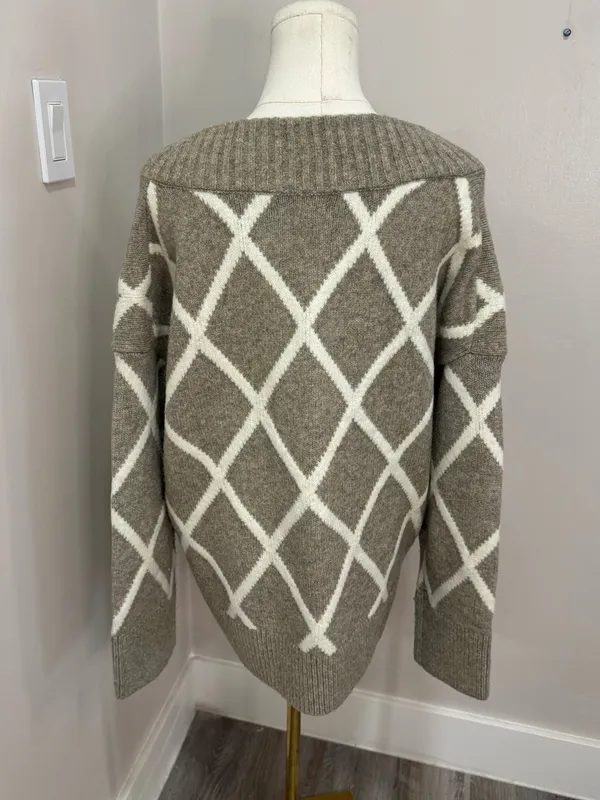 Abercrombie & Fitch Oversized Vintage Taupe Cream Geometric Knit Sweater Large - Image 3