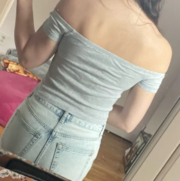 Forever 21 Off-The-Shoulder Top - Image 3
