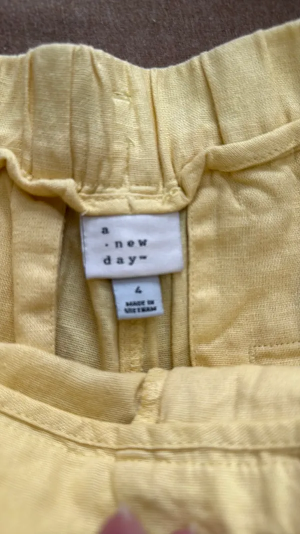 Target New Day belted zipper yellow pants - Image 3