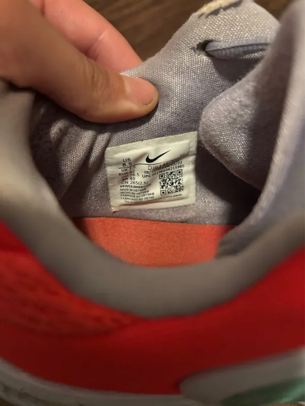 Basketball Shoes Nike - Image 3