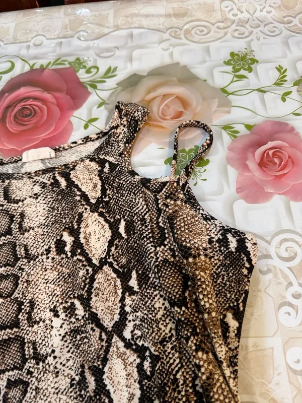 LELIS COLLECTION Snakeskin Print Long Sleeve Bodysuit - Image 4
