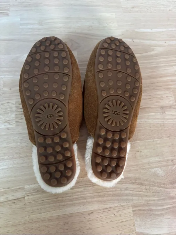 UGG  Chestnut Brown Faux-Shearling Slide Slippers EUC - Image 3