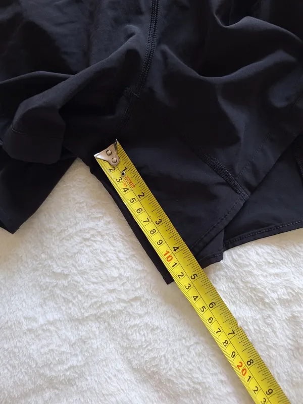 LULULEMON Black Hotty Hot Lined Running Shorts Women's Size 2 Inseam 4.5 - Image 4