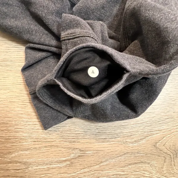 Lululemon Scrunch Waist Legs Cropped Leggings‎ Grey Size 4 Crop - Image 6