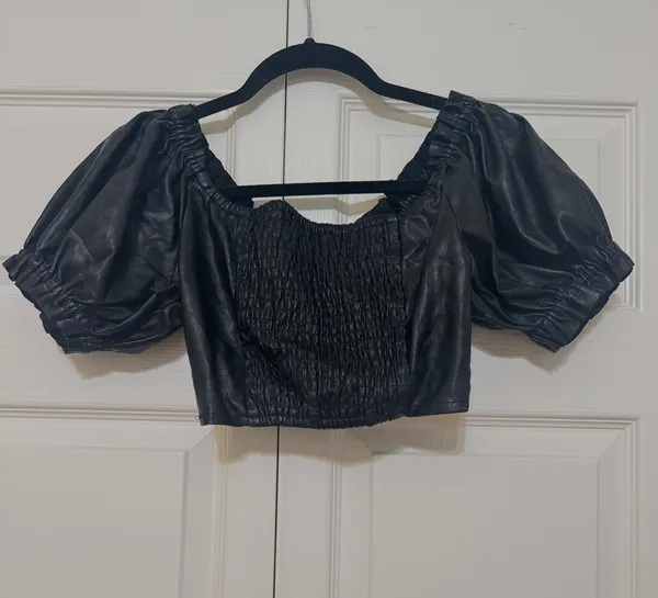 Olivaceous Black Top - Image 2