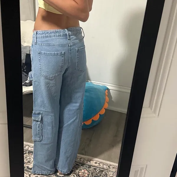 Wide-Leg Cargo Jeans for Women - Light Blue - Image 2
