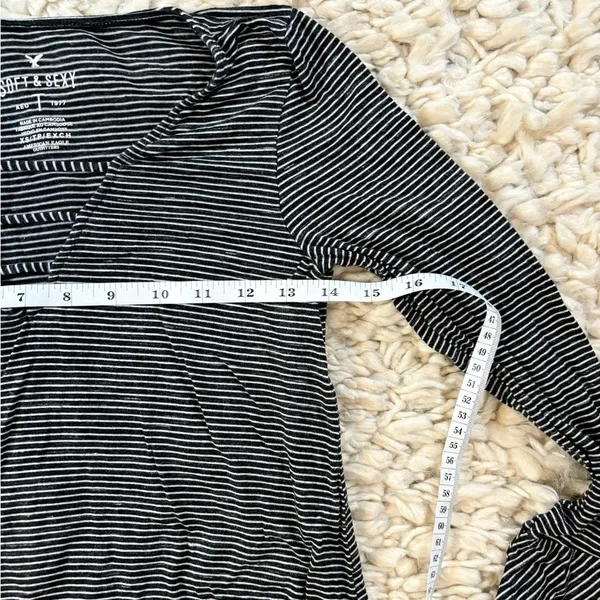 AE flare sleeve stripe soft sexy tee XS - Image 6