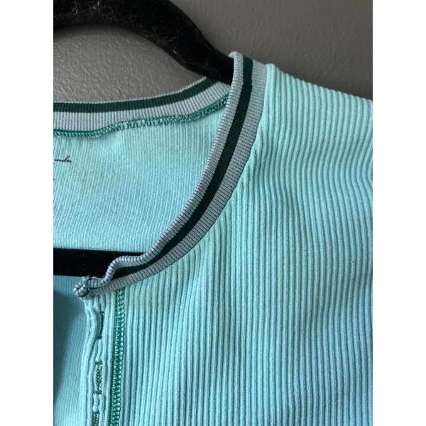 Urban Outfitters Out From Under Light Blue Ribbed Long Sleeve Crop Top XL - Image 9