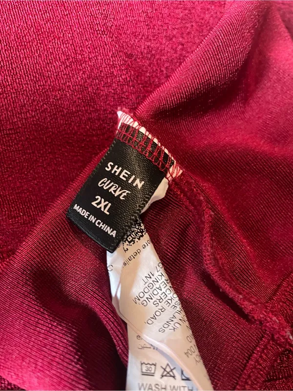 SHEIN Deep Wine Red Halter Crop Top - Image 3
