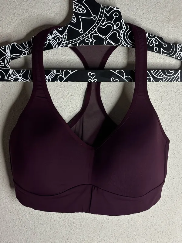 Lululemon Speed Up Bra C/D Dark Adobe size 6 - Image 2