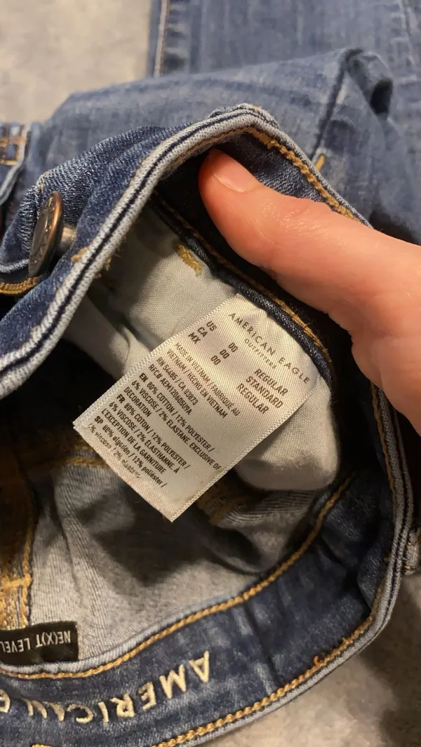 American Eagle Outfitters Skinnies - Image 4