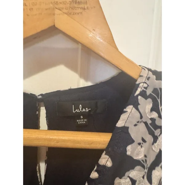 Lulu’s Womens Floral Print Wrap Mini Dress Small - Image 4
